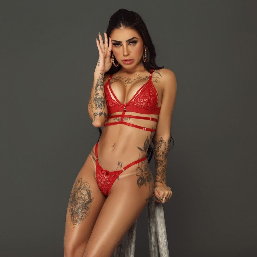 Anna Santos Mc Mirella