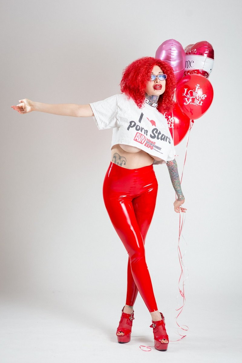 Big Tits Ariane Saint Amour