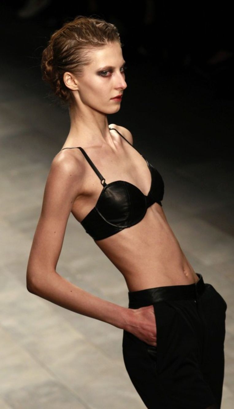 Bikini fashion show 18