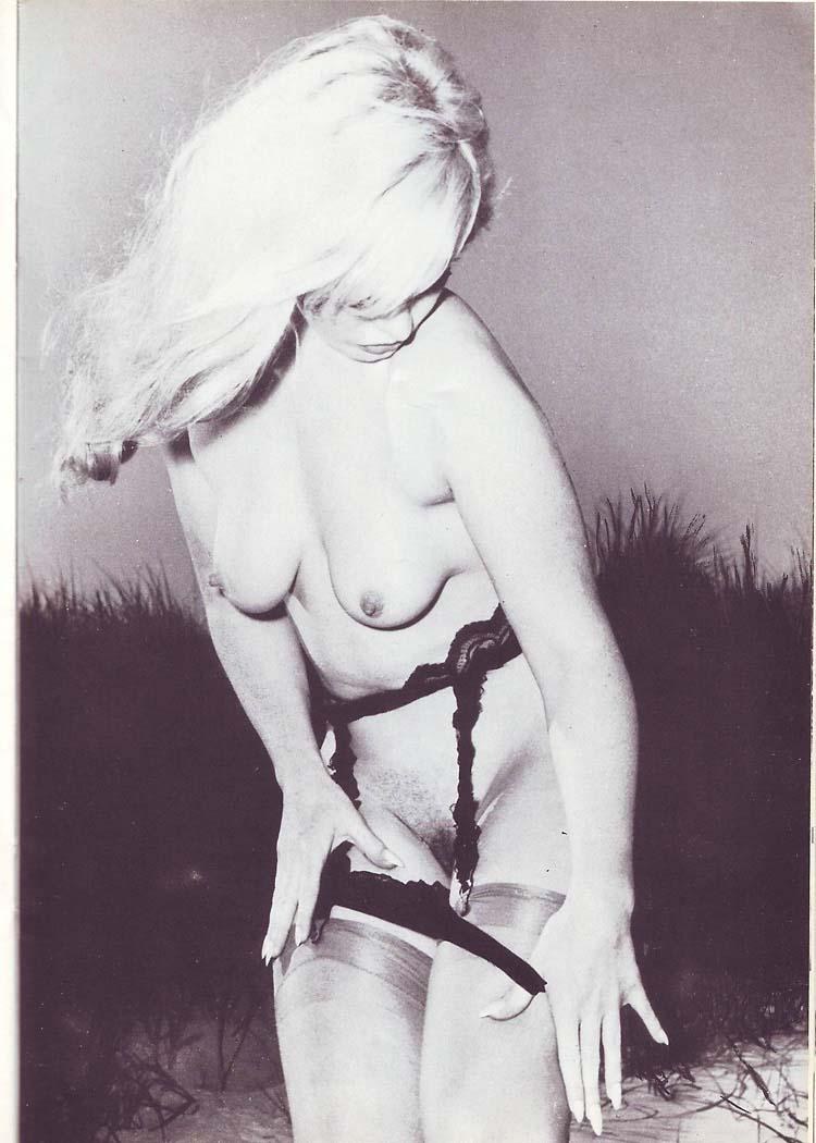 Retro fucking hairy women