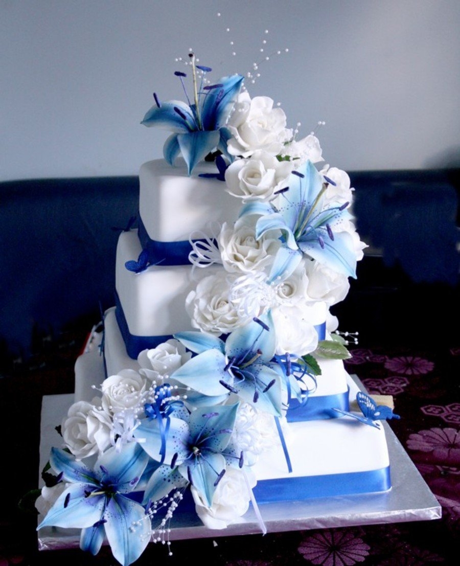 Chocolate cake with a shrek