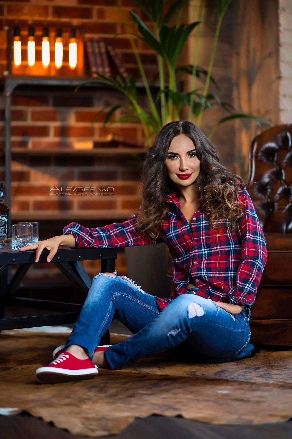 Gangbang in Venetian masks