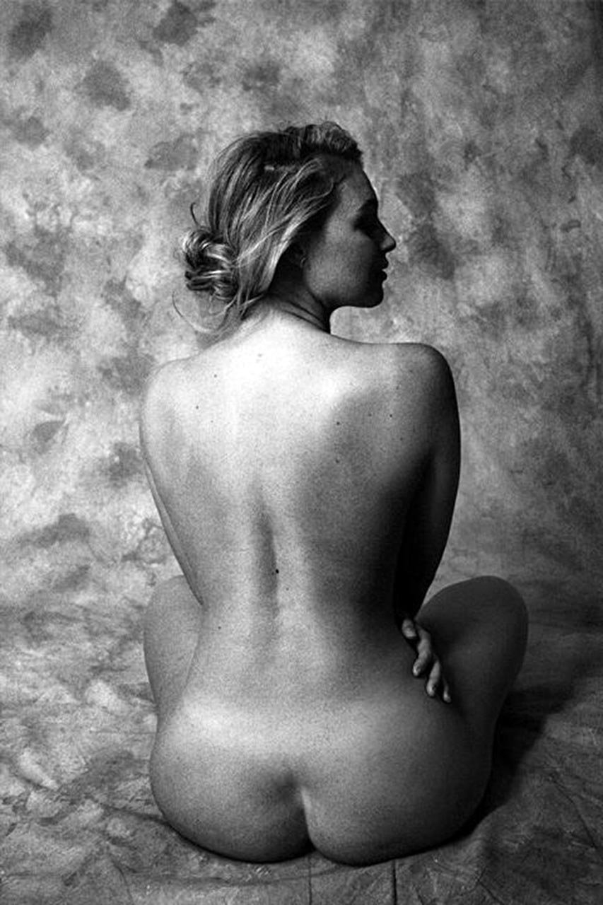 Iskra Arabella Lawrence XXX