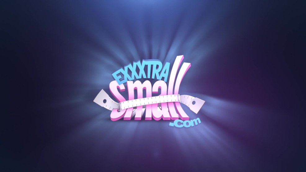 Exxxtra Small - Sneaky Spinner Gets xxx