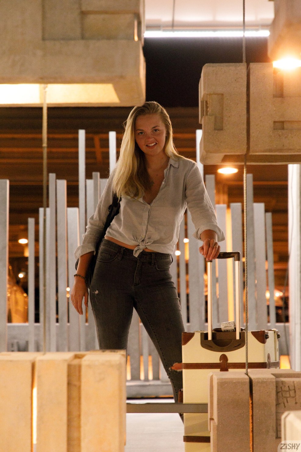 Artist Leila Kravtsova