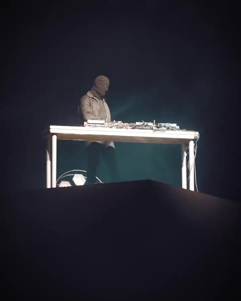 Parnukha Velvet Sky Mature Blonde