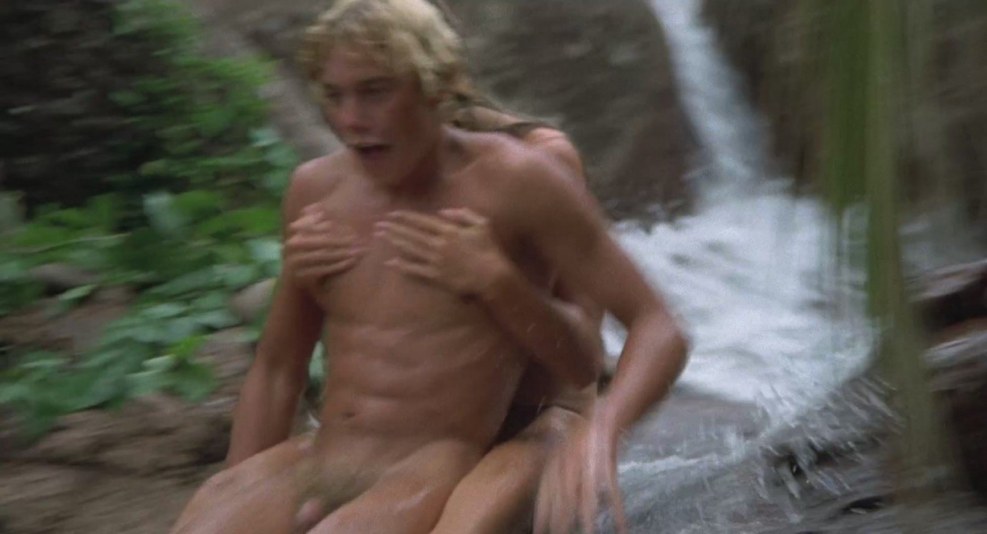 Laguna Bravestrov is naked