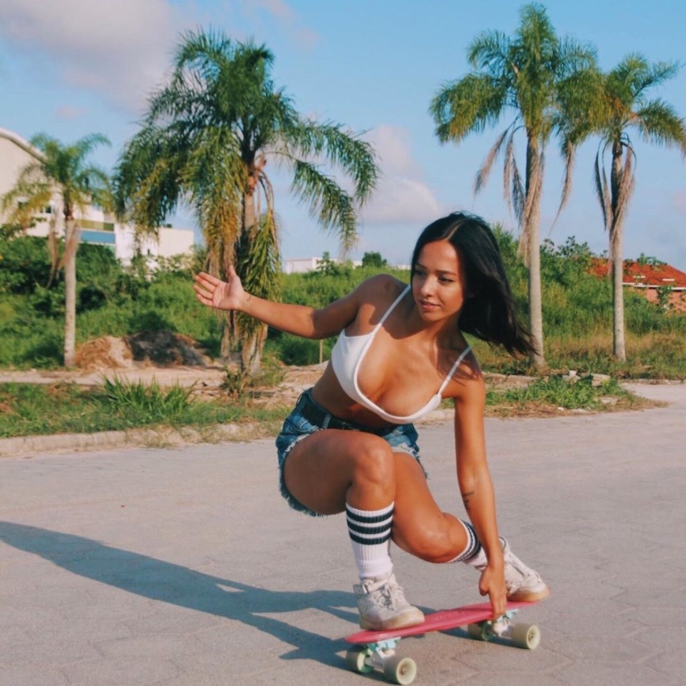 Rectangle with the inscription of the bodice