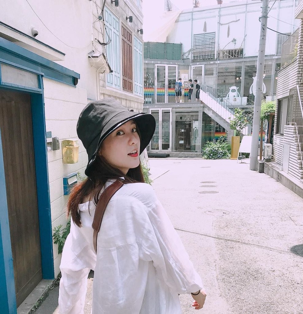 Beautiful kiss with a continuation