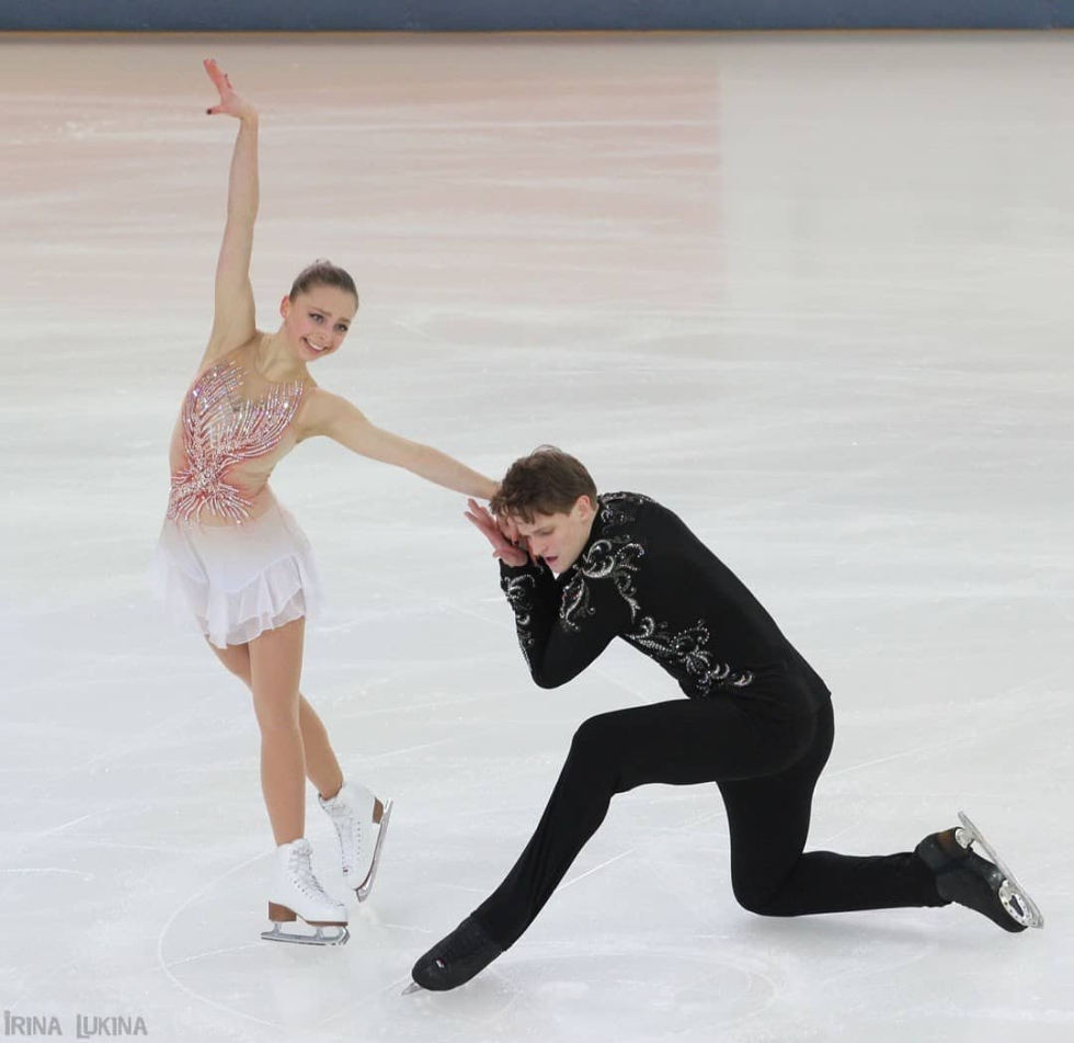 Anna Lukina - Defloration - Losing Her Virginity