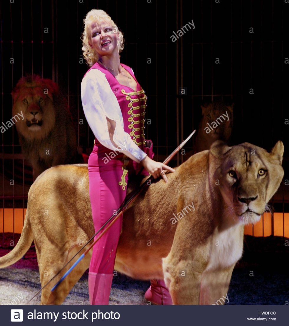 Snezhana Dautov trainer