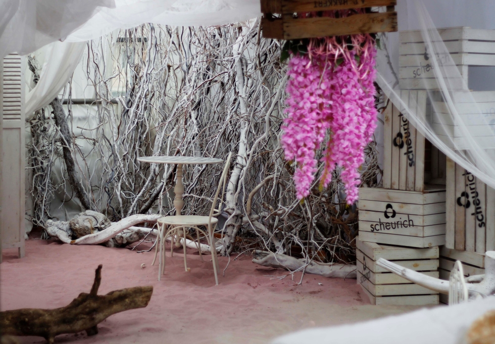 Natalie Portman Jackie in the shower