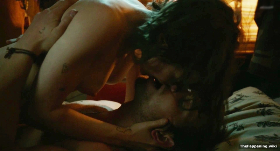 Ellen Page actress Naked