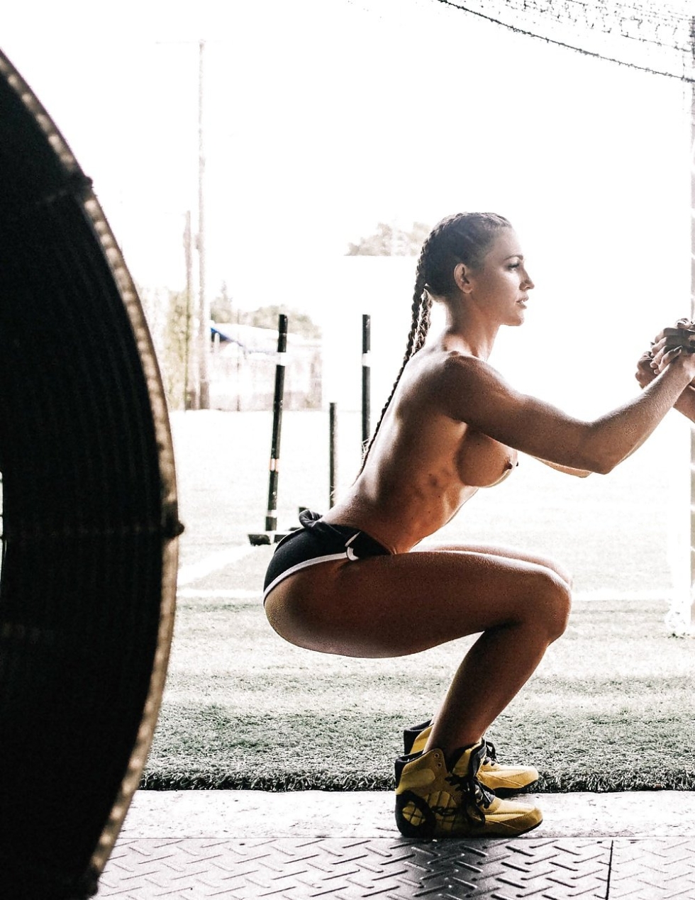 Fitness model Sue Lasmar naked