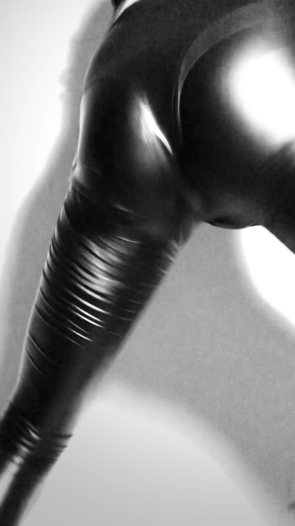 Crossdressers with large ass