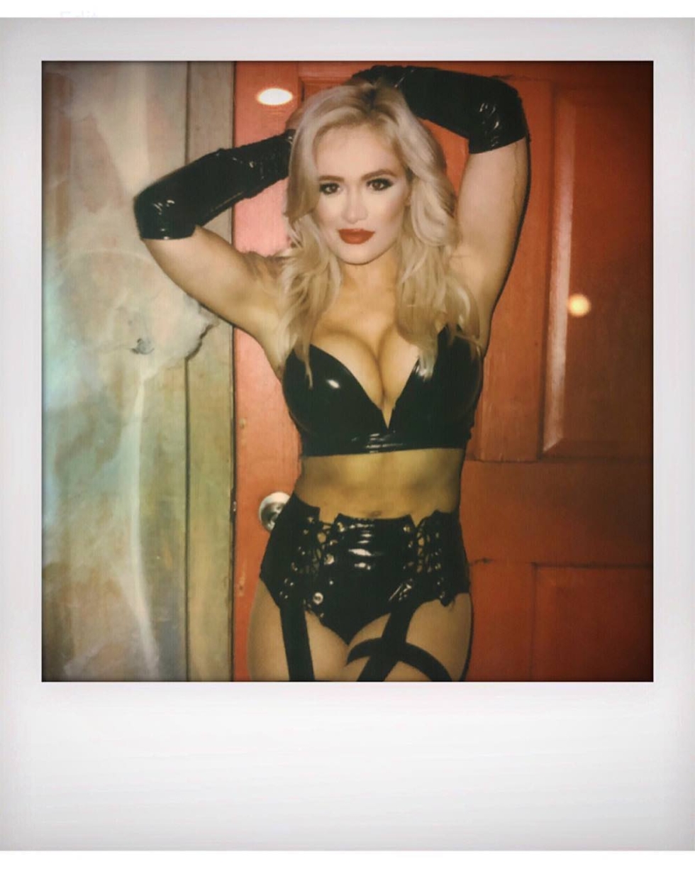 Scarlet 135 S04 Darling