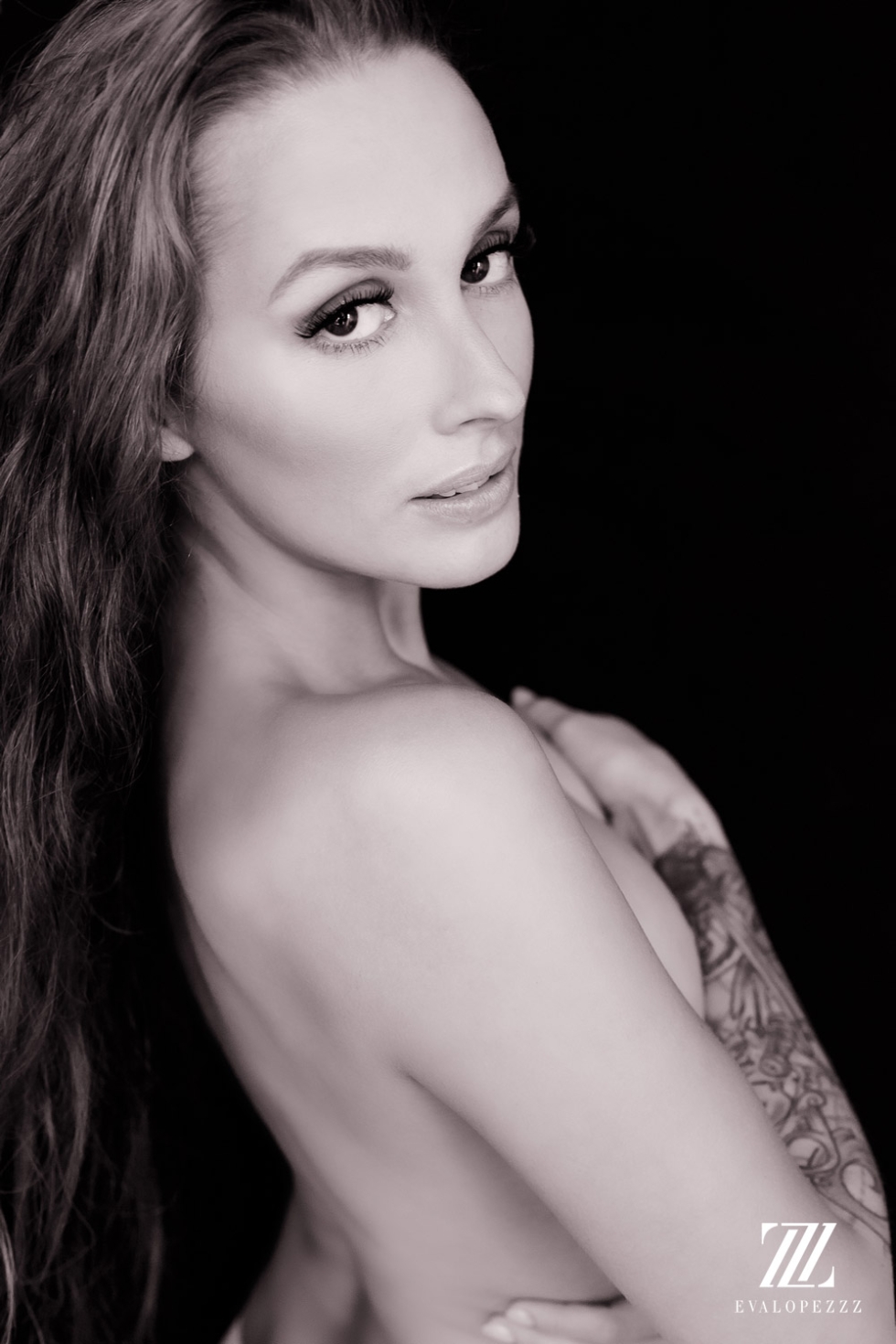 Juliana Vega Group anal