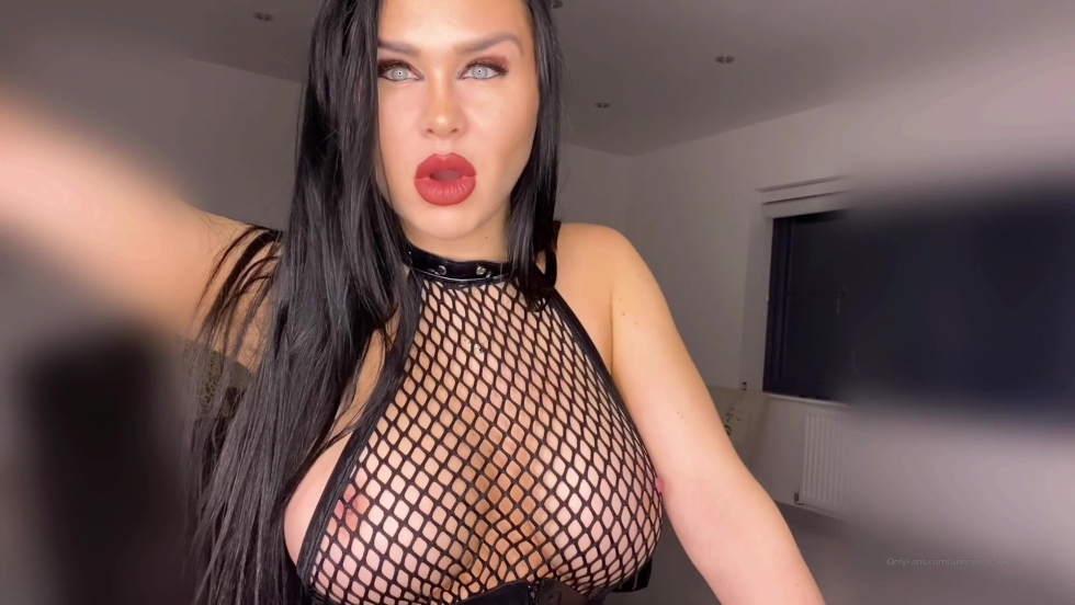 Goddess Slavena and Obey_angelina66 Super Fucks Lesbis