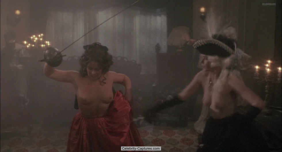 Naked Aria Giovanni BDSM