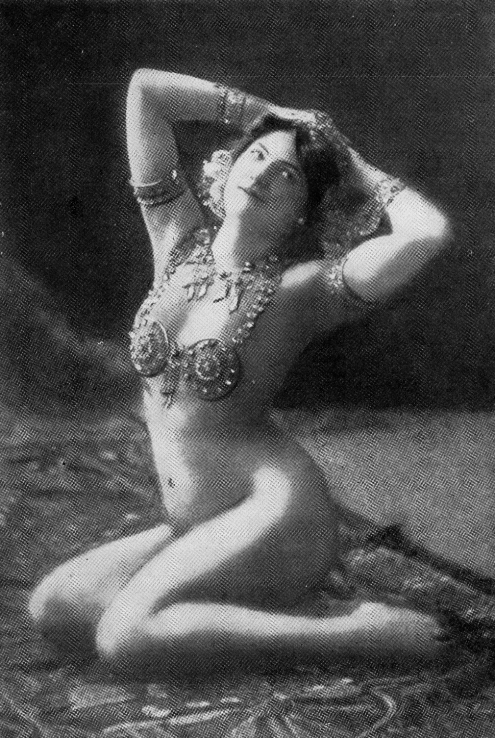Mata Hari is completely naked