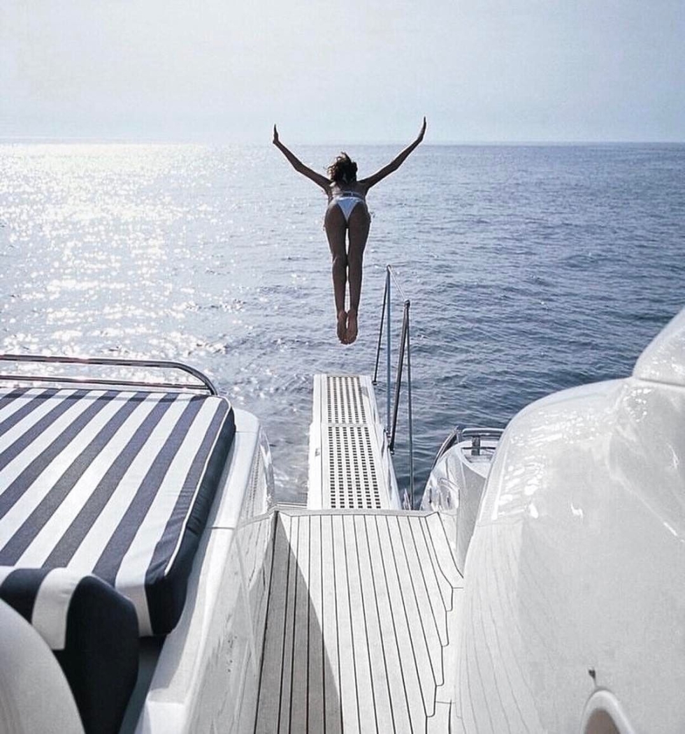 Girl in jeans with low landing