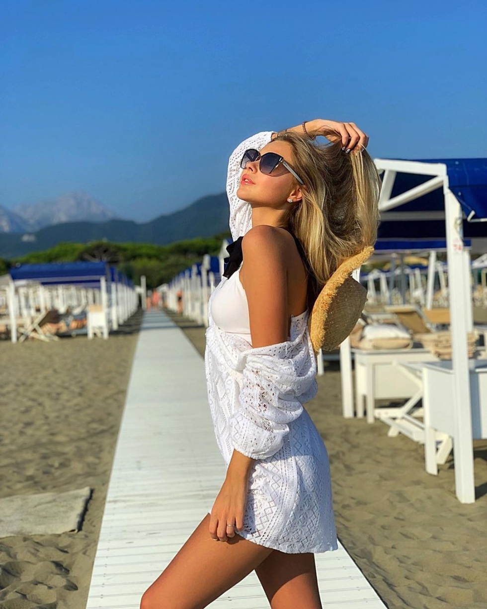 Polina Malinovskaya Toples