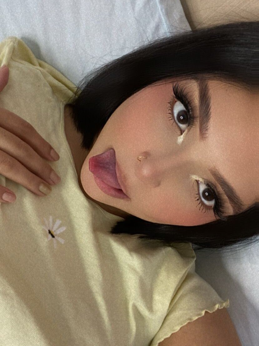 Queen leylla erotic photo