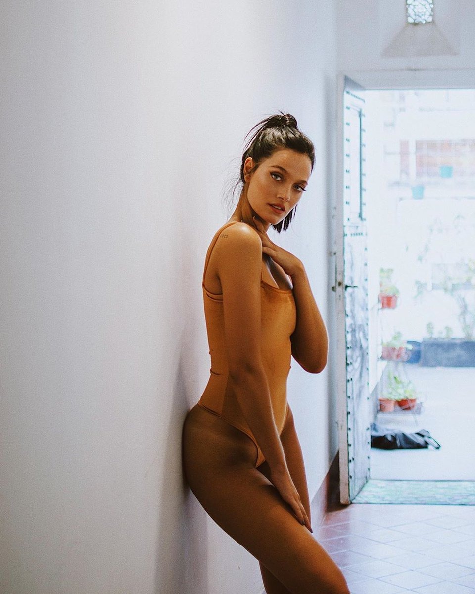 Naked pussies top models