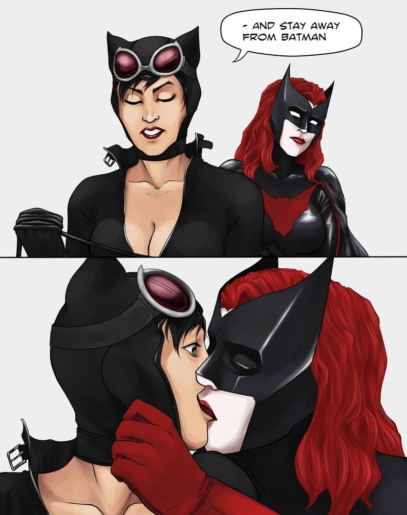 Batgers and superherl kiss