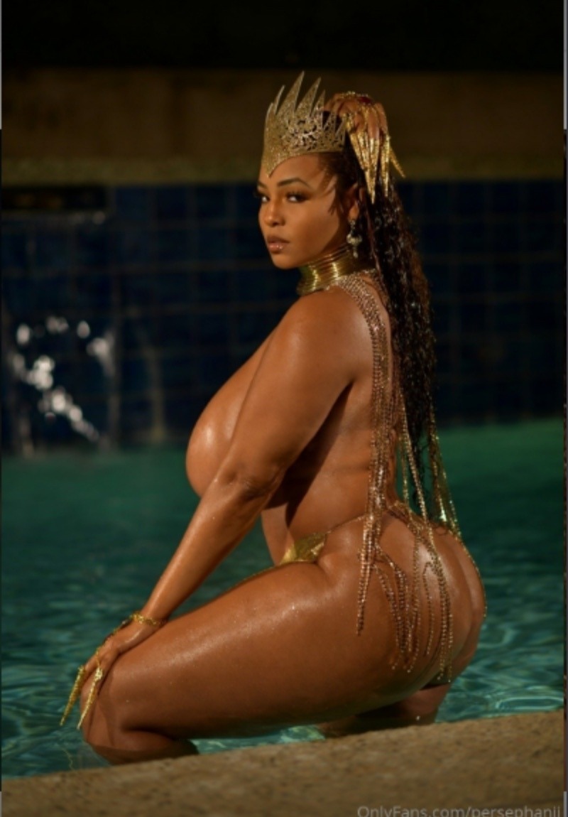 Stefania Nelson is hot