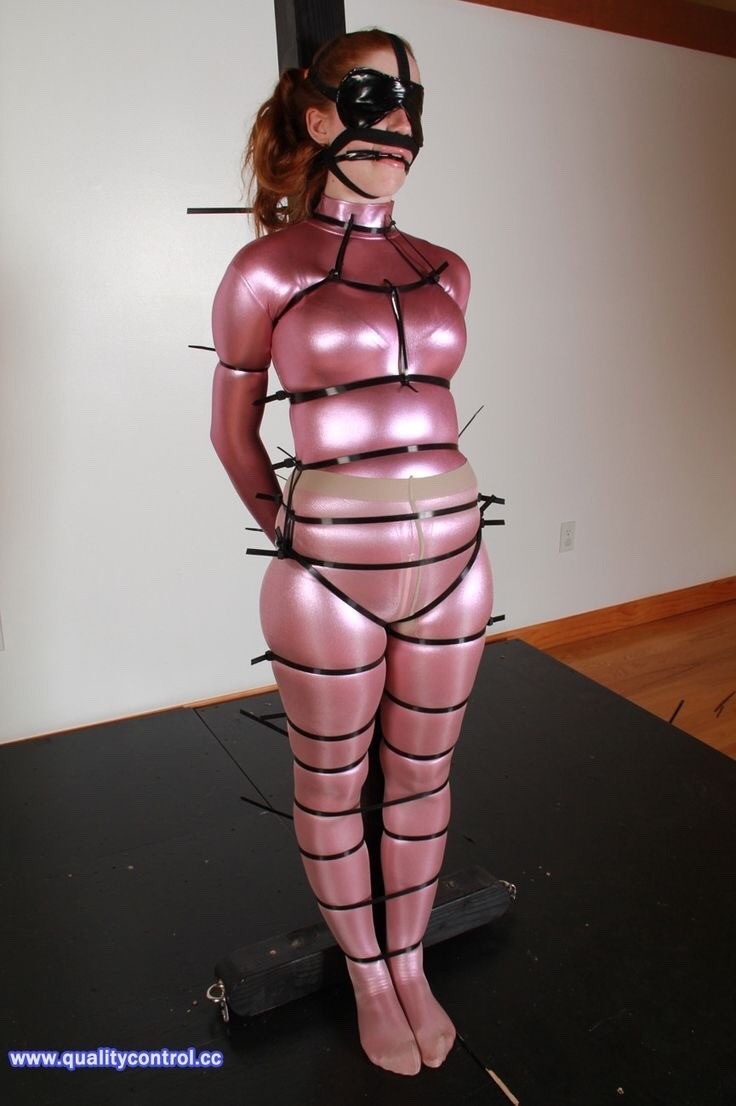 BDSM Bondage in Latex gags