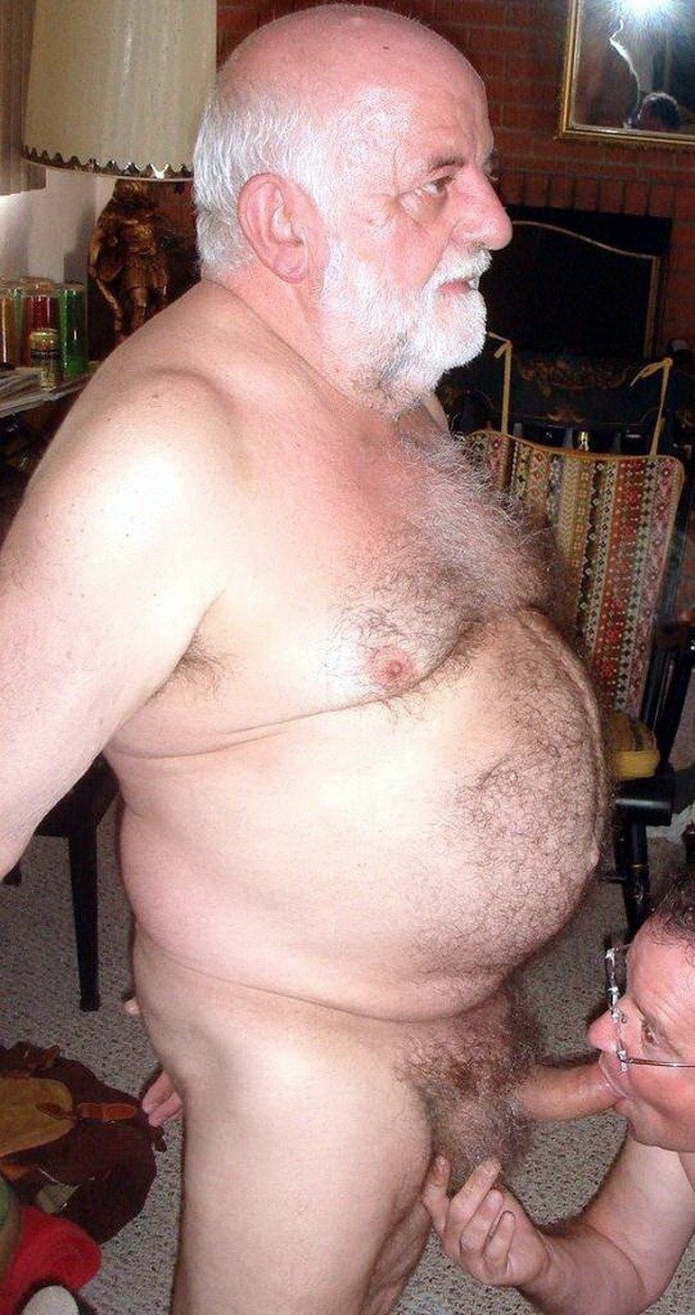 Big Ass Fat Bear Gay smoothly shaved