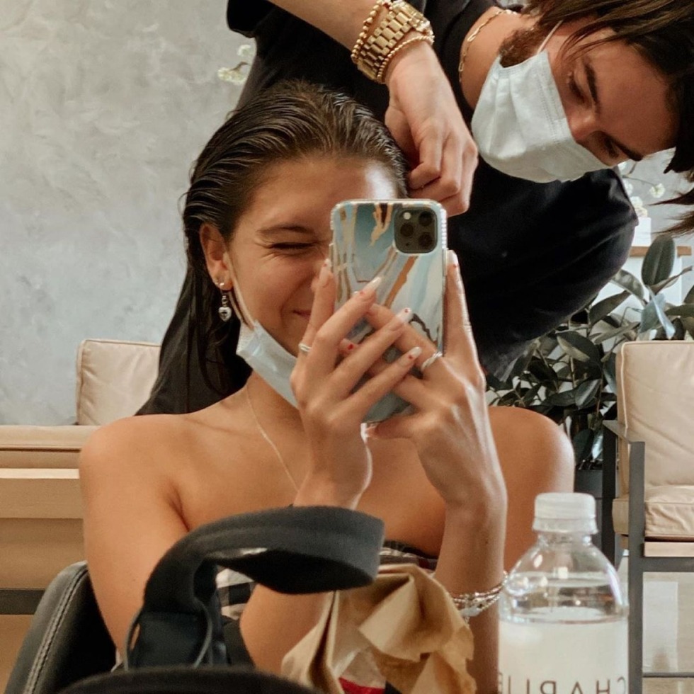 Cheating girl Correspondence