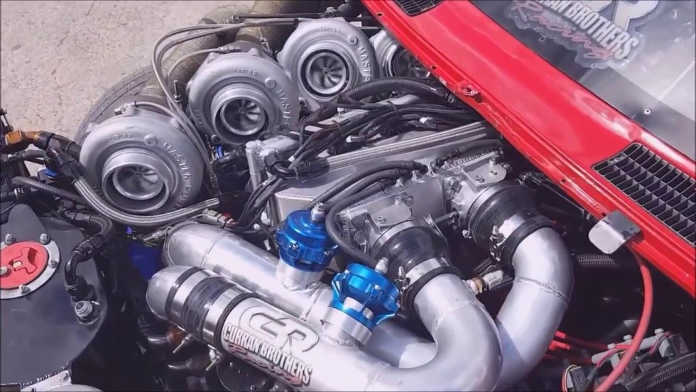 Erotic comic book bin 10 bin with Gwen