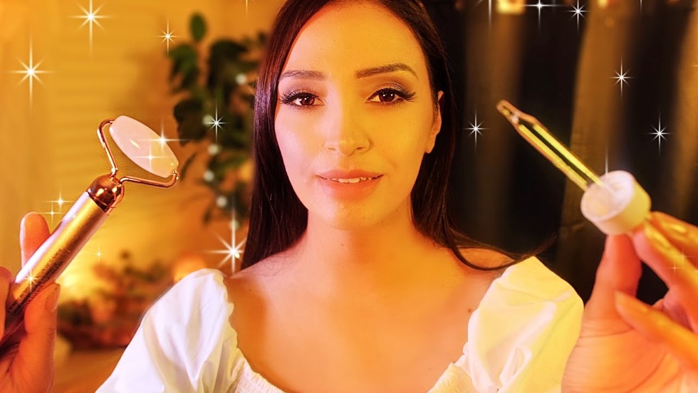 Rachel Cook Model Hot 18