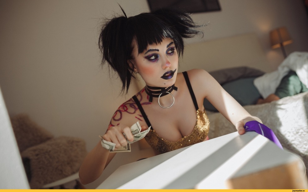 Love Death and robots nude