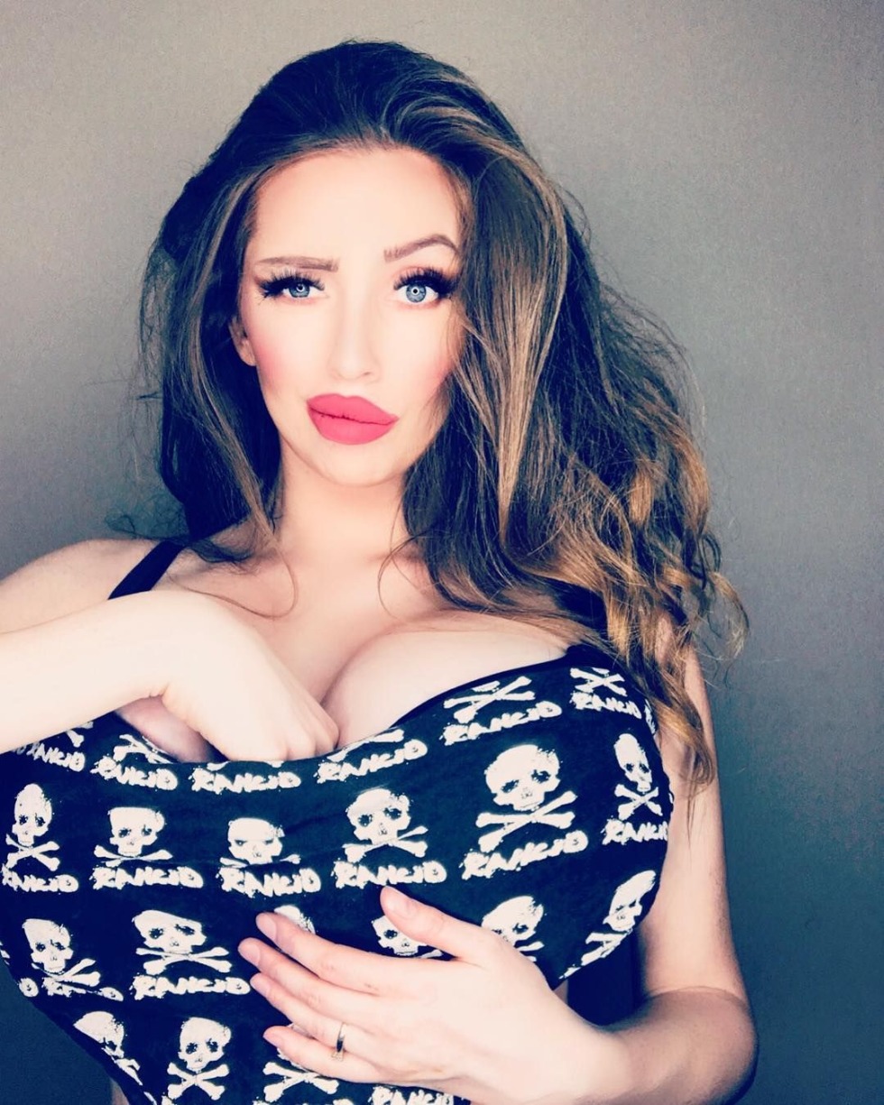 Pose for drawing female