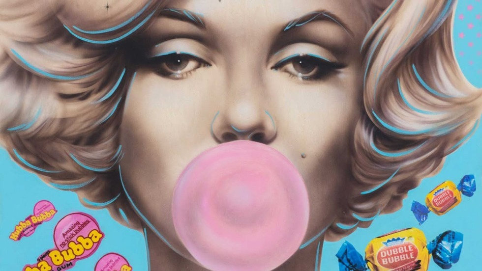 The simulator of the girl