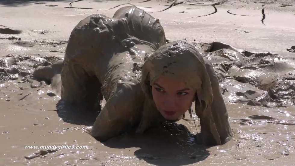 Girls big breasts in mud