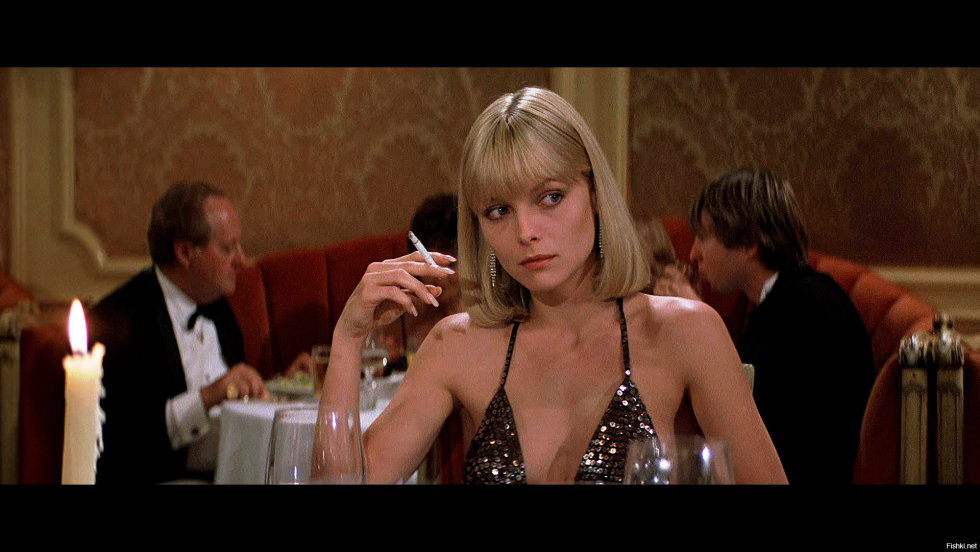 Michelle Pfeiffer in the film face with a scar