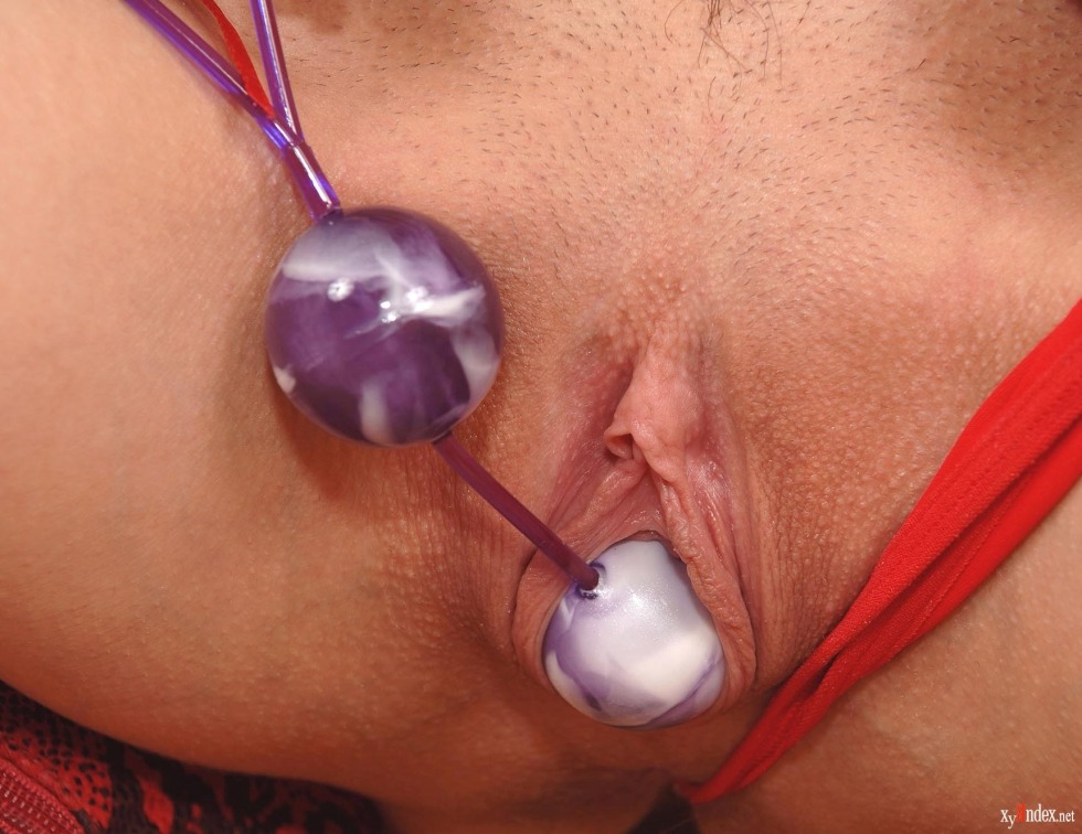 Huge clitoris with piercing