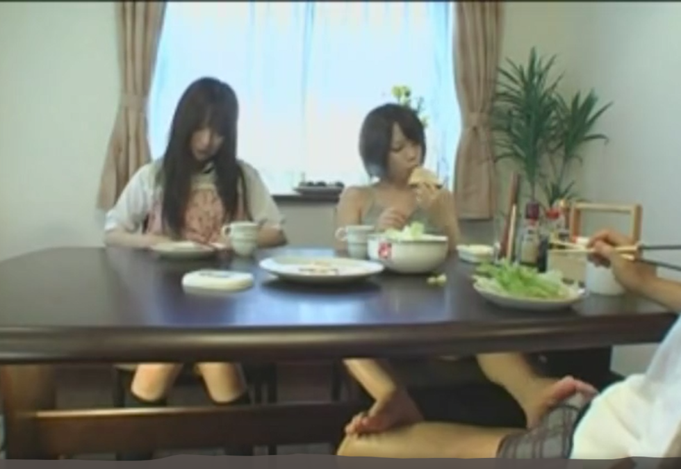 Bellecita Footjob Under the Table Into the Restaurant