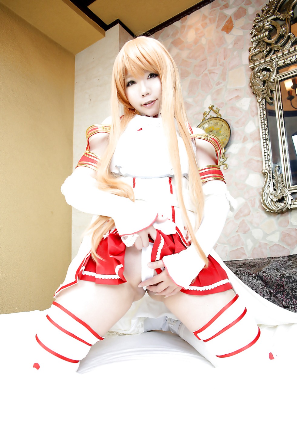 Masturbation of the cosplayer