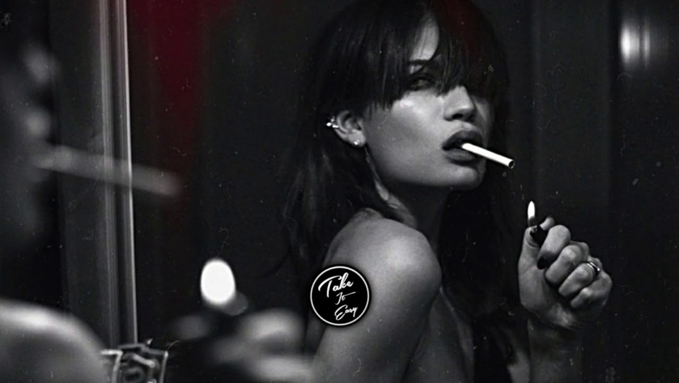 Marina Vakt is young and beautiful