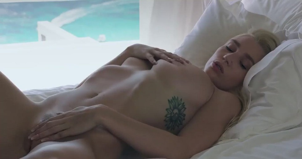 Kendra Sunderland Mandingo