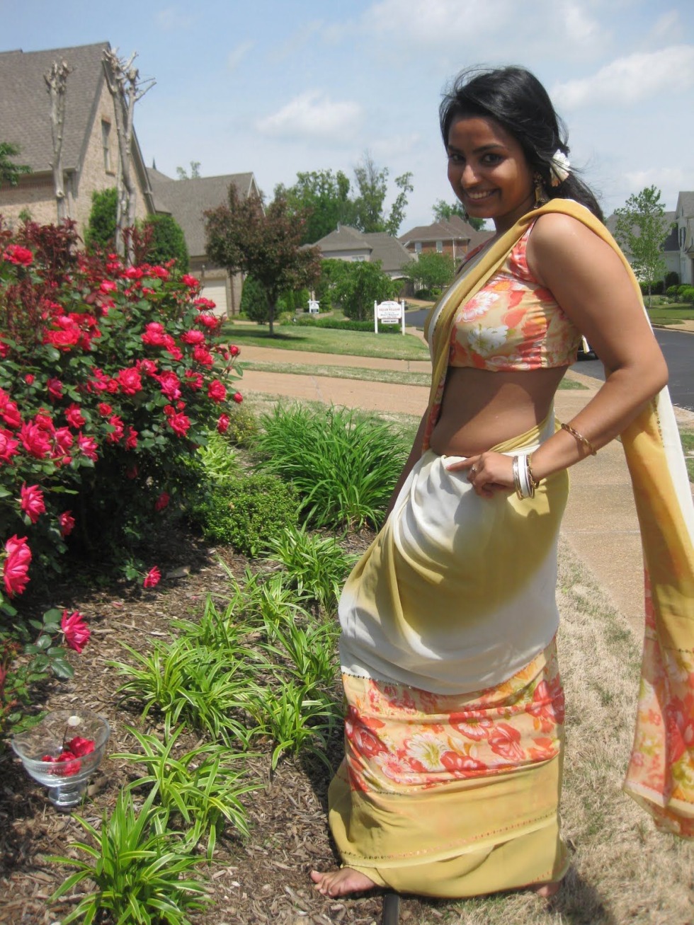 Desi Village Bhabhi Hot