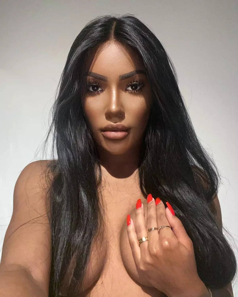 Carolina Svits Sister