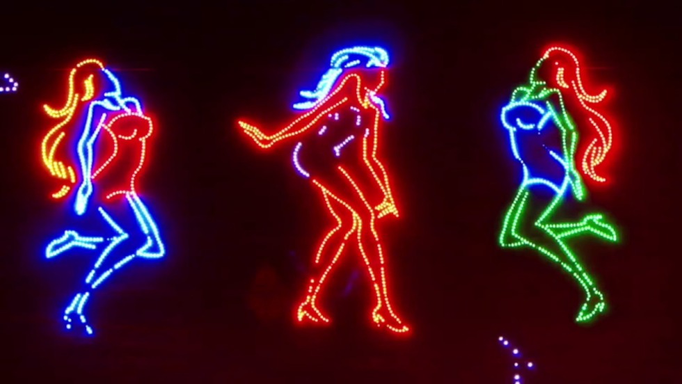 Kelsi Monroe in leggings