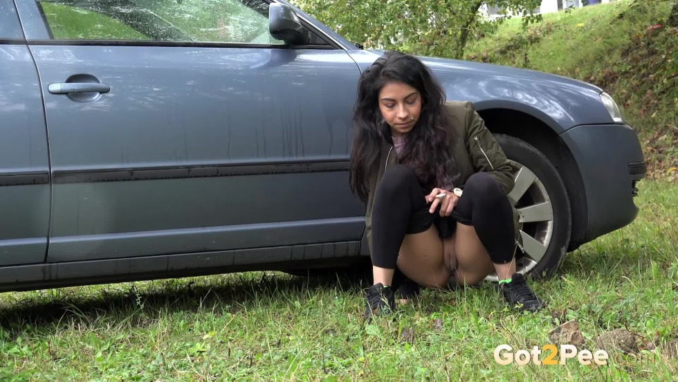 Pissing in the mouth in the car