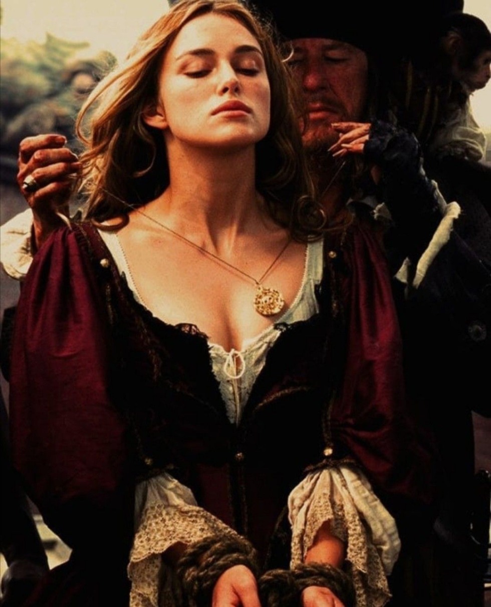 Pirates of the Caribbean 3 Kira Knightley legs